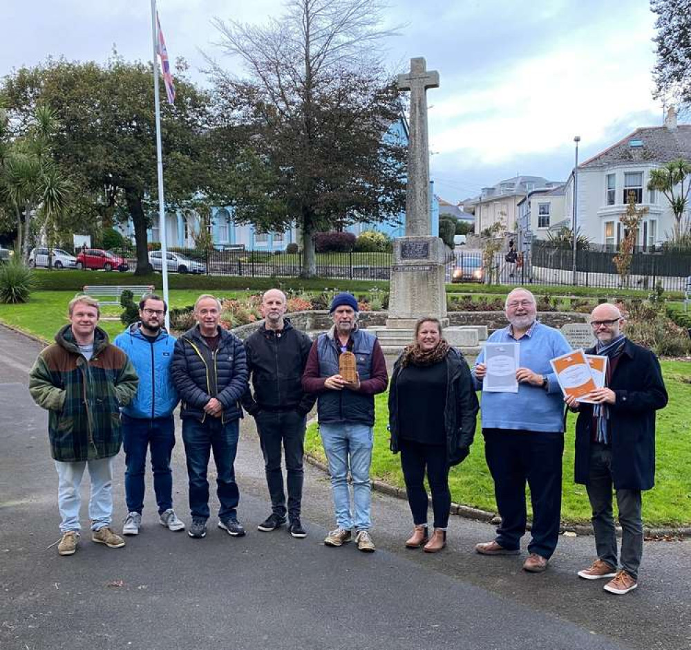 Source Team with Awards - L to R Dan Gilbert, Paul Buzza, Carey Davies, Ivan Richards, Simon Neild, Jade Dunbar, Andy Coote and Jerry Padfield Source Team with Awards - L to R Dan Gilbert, Paul Buzza, Carey Davies, Ivan Richards, Simon Neild, Jade Dunbar, Andy Coote and Jerry Padfield