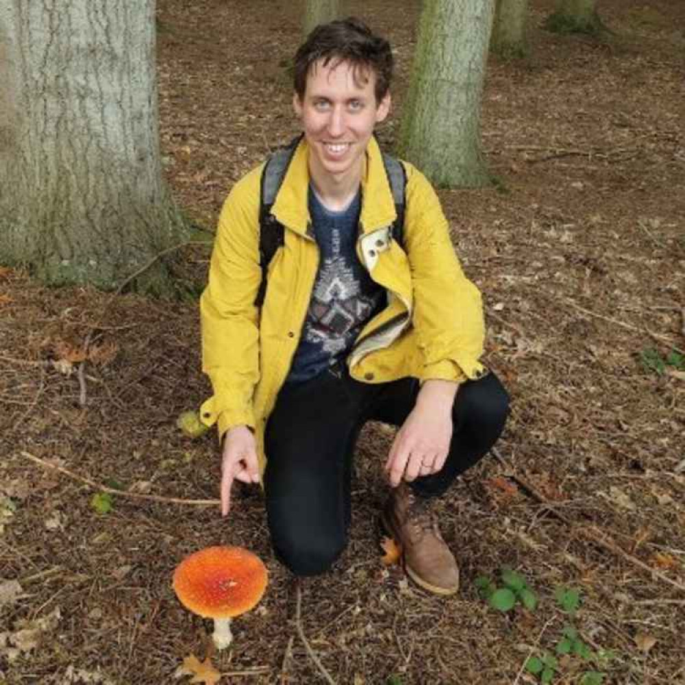 For our first installment of WITH PENARTH SOUNDS, we're joining Tom Quinn while he makes his local nature show, Wild Penarth.