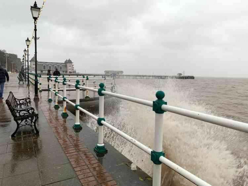 The Met Office has issued a weather warning for the Vale of Glamorgan