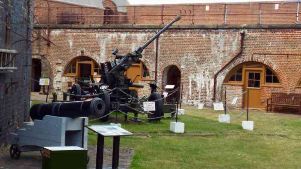 Bofor gun at Landguard (Picture - Nub News)