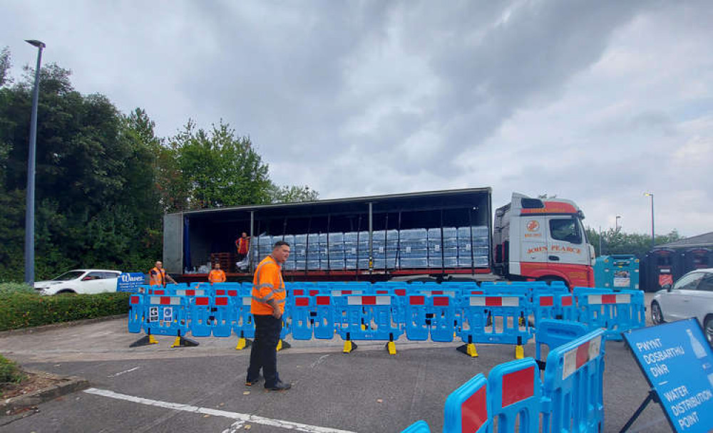 At Tesco superstore, Welsh Water was distributing water bottles to those that needed them