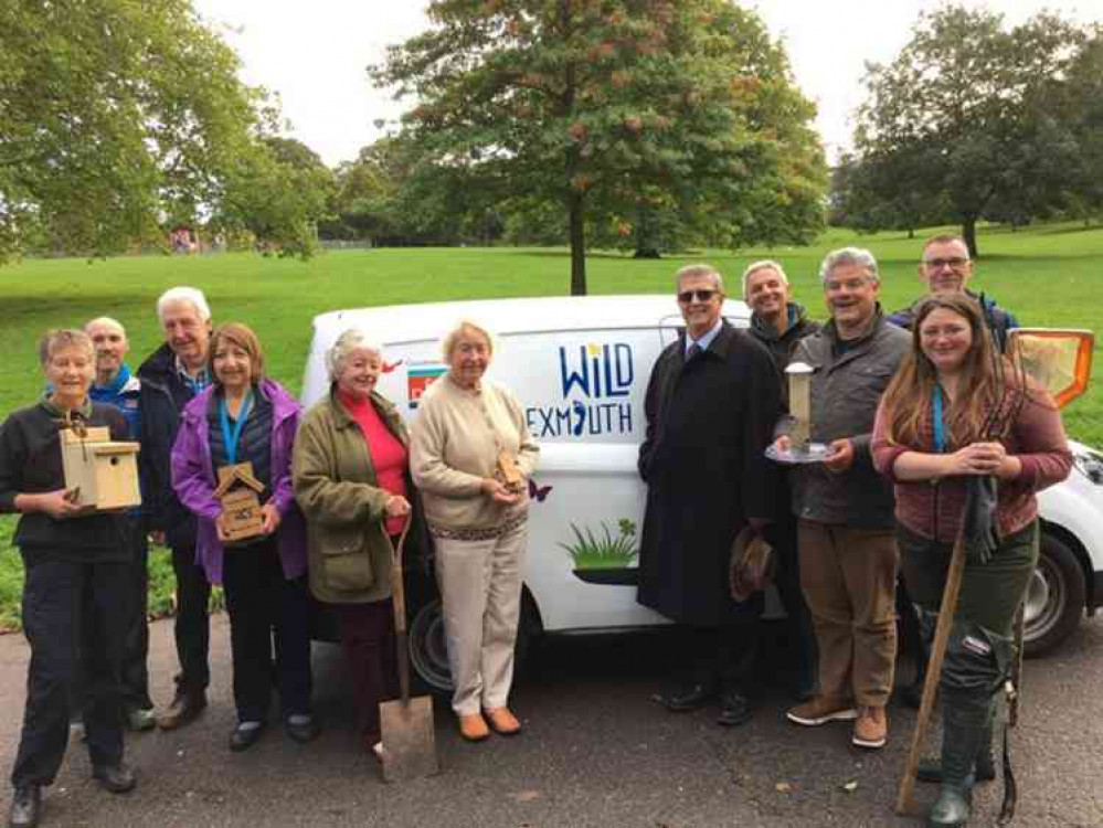 [L-R]: Jan Gannaway (Exmouth Wildlife Group [EWG]), Tim Dafforn (East Devon District Council [EDDC]), Cllr Geoff Jung (EDDC), Cllr Megan Armstrong (EDDC), Cllr Eileen Wragg (EDDC), Cllr Brenda Taylor (EDDC), Cllr Nick Hookway (EDDC), Cllr Bruce de Saram (