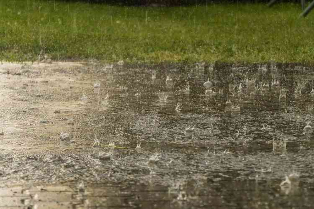 The Met Office issued the weather warning for heavy rain today. The Met Office issued the weather warning for heavy rain today.