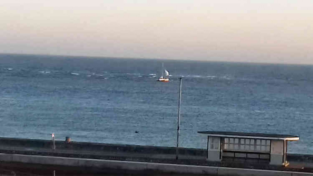 The Catamaran aground on Pole Sands Credit : Lynne Tregenna Wood