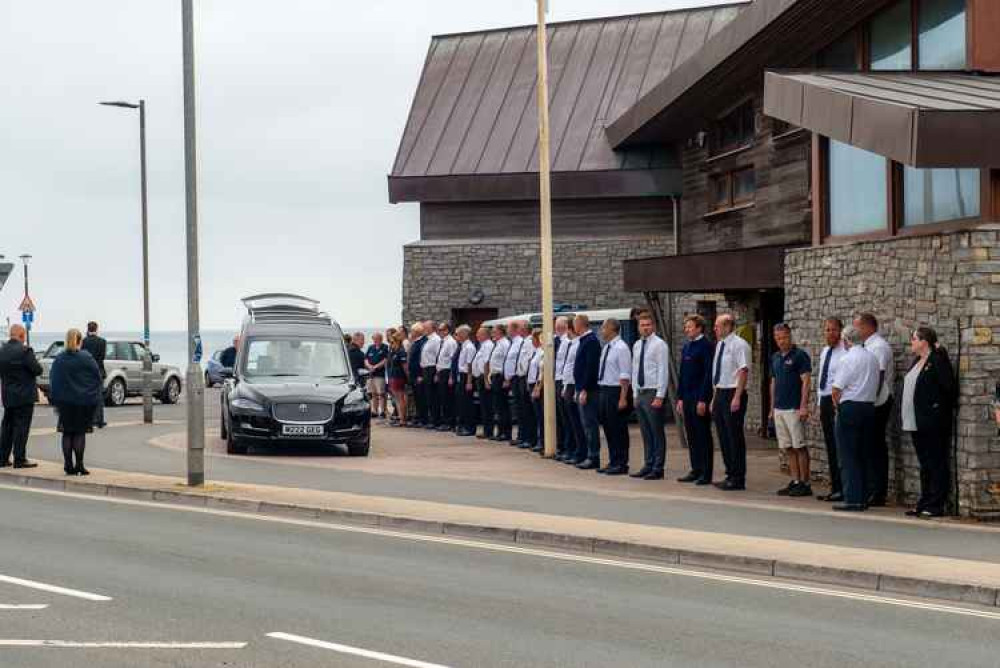 Crowds pay their respects to Don Hodgkinson