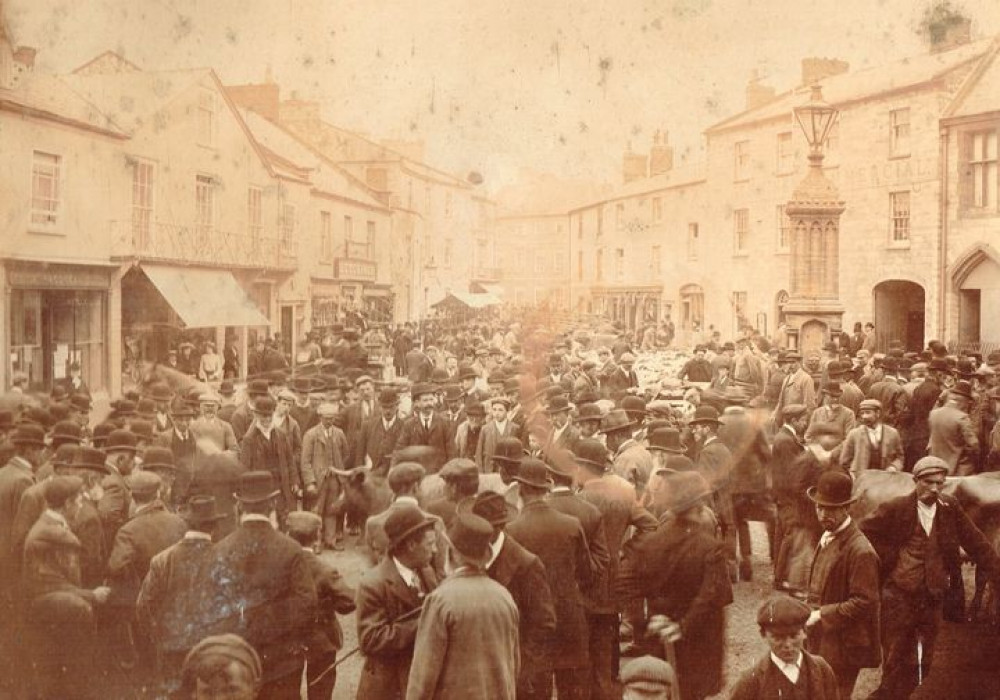 Axminster Great Market, May 12th 1904 - the sheep can be seen in the background waiting to be auctioned