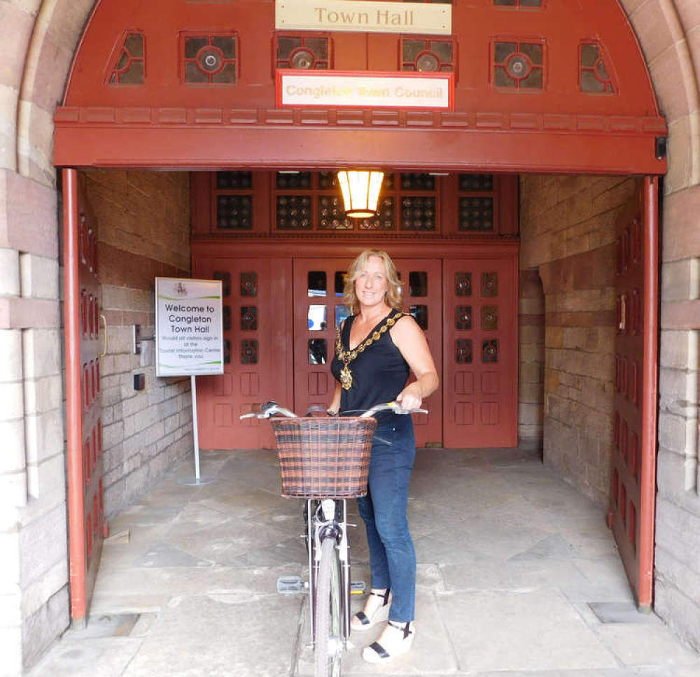 Cllr Suzie Akers Smith pictured outside Congleton Town Hall.