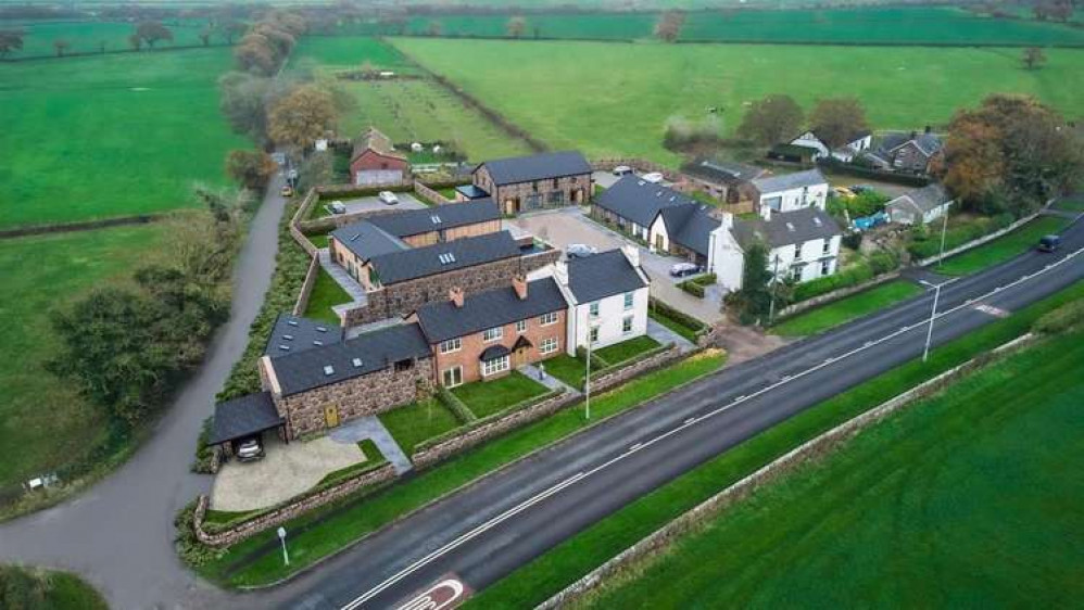 Property of the Week: this 4 bed cottage in the Manor Farm development on Barnston Road