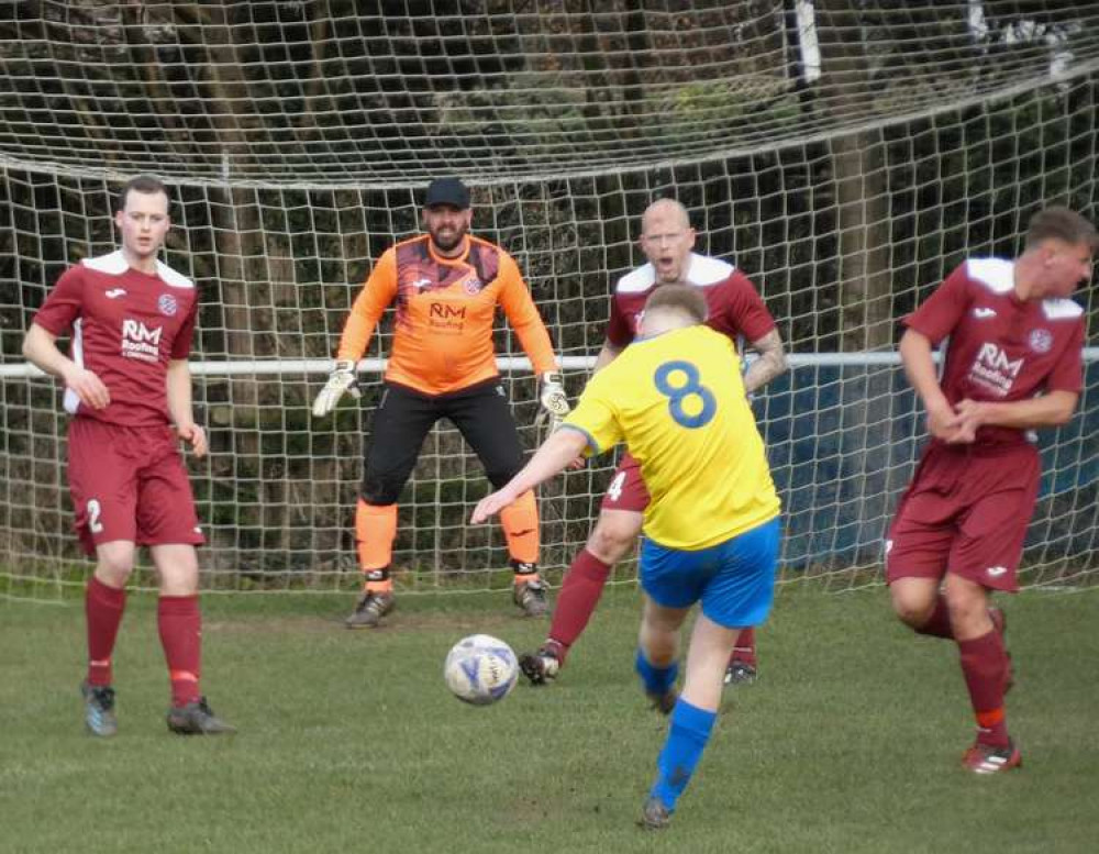 Heswall Reserves vs Capenhurst Villa - Picture: Bob Shaw