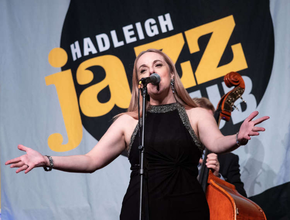 Christmas swinging singer Joanna Eden (Picture credit: Martin Gould)