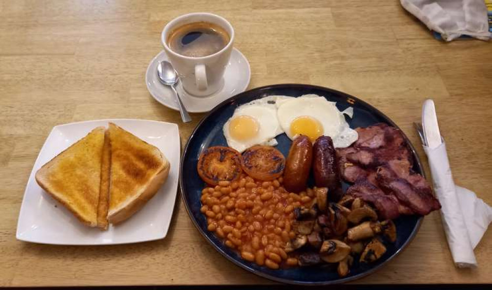 Huffers full English with coffee and toast (Picture credit: Hadleigh Nub News)