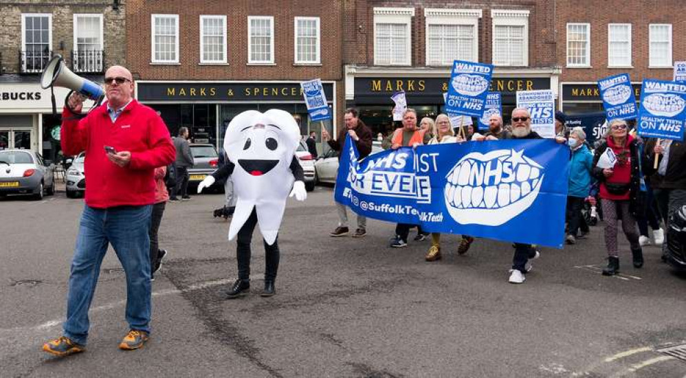 Mark Jones campaigning for more NHS dentist in places like Hadleigh