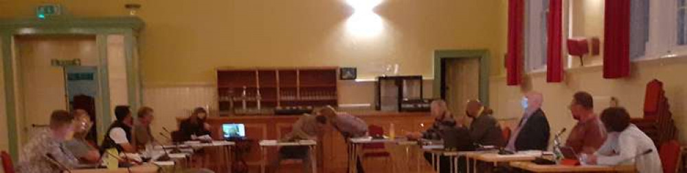 Hadleigh town council meeting (Picture credit: Hadleigh Nub News)