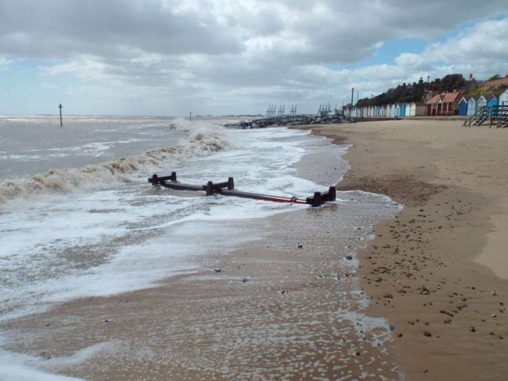 Boat was washed up on Felixstowe beach