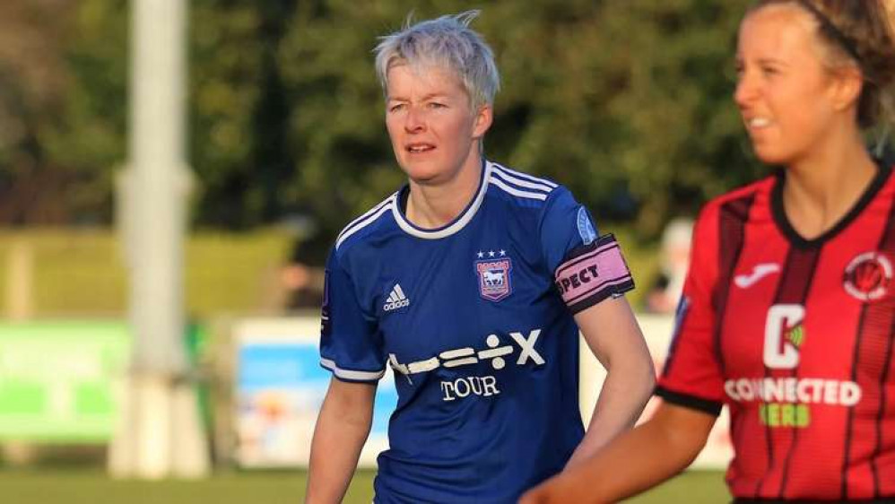 Midfielder Abbie Lafayette