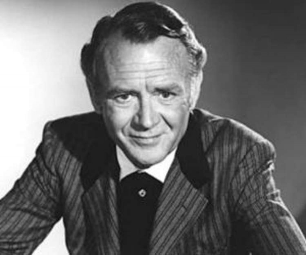 Sir John Mills [Credit: throughtheclutter.com]