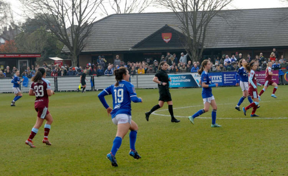 Silvana Flores makes her Blues debut against West Ham (Picture credit: Nub News)