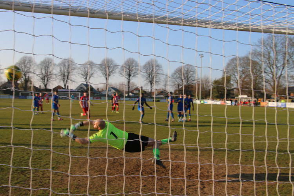 Romford keeper making yet another save to deny Seasiders (Picture credit: Ian Evans/Nub News)