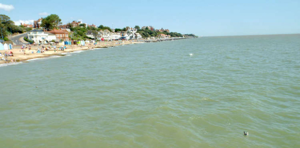 Flood risk to Felixstowe beach