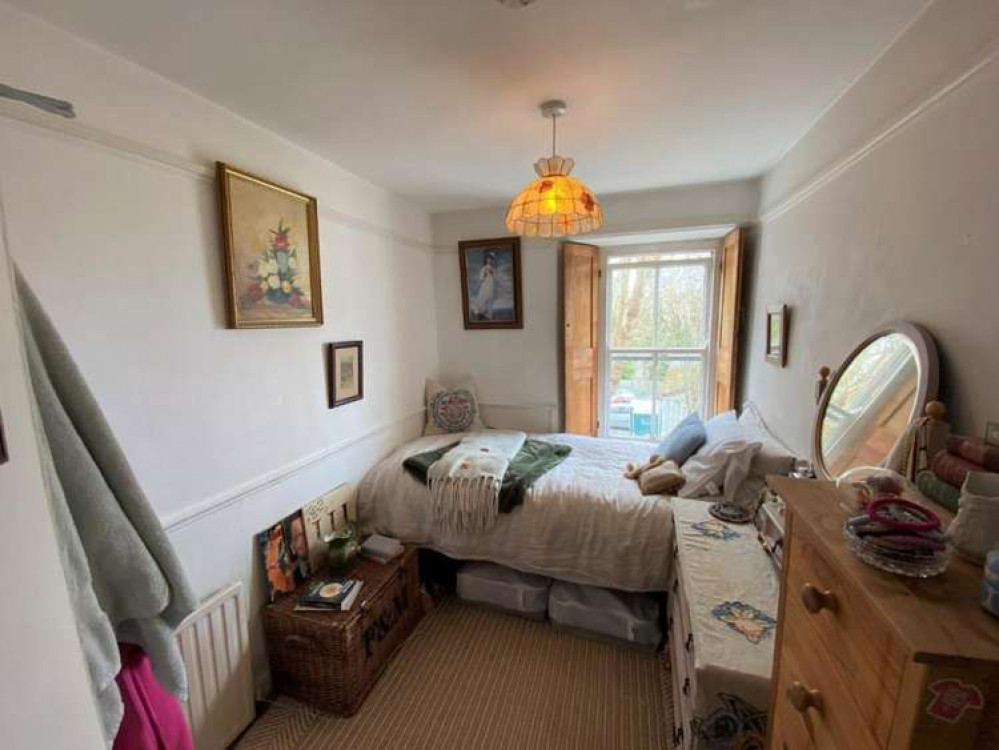 One of the bedrooms Wellington Terrace Falmouth. Shared by Townsend.