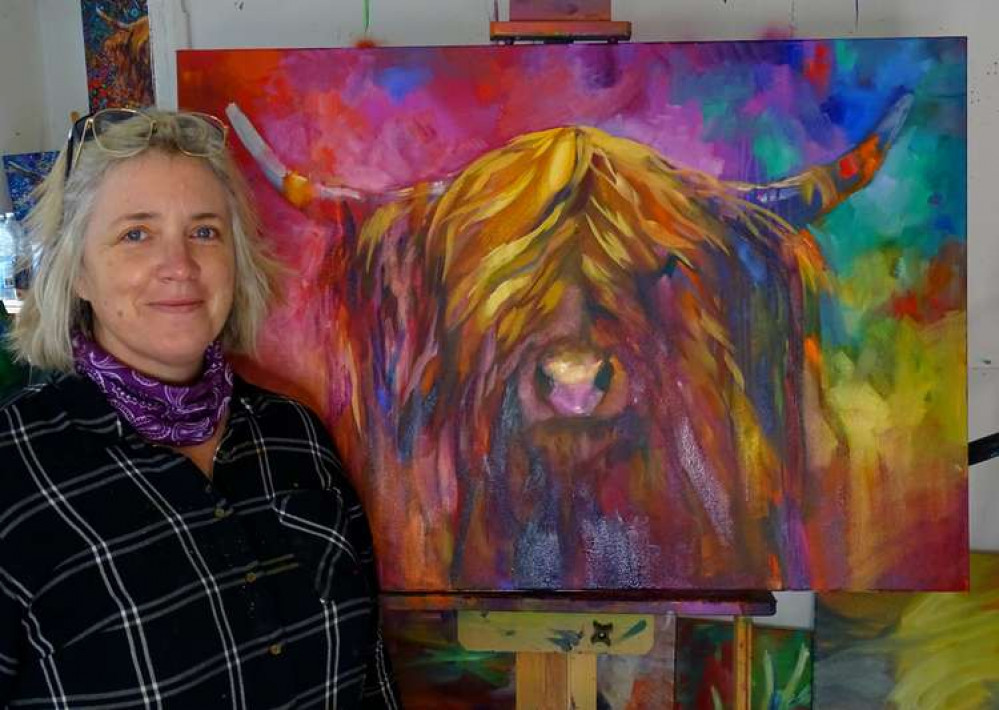 Sue Gardner is well known for her animal artwork Sue Gardner is well known for her animal artwork