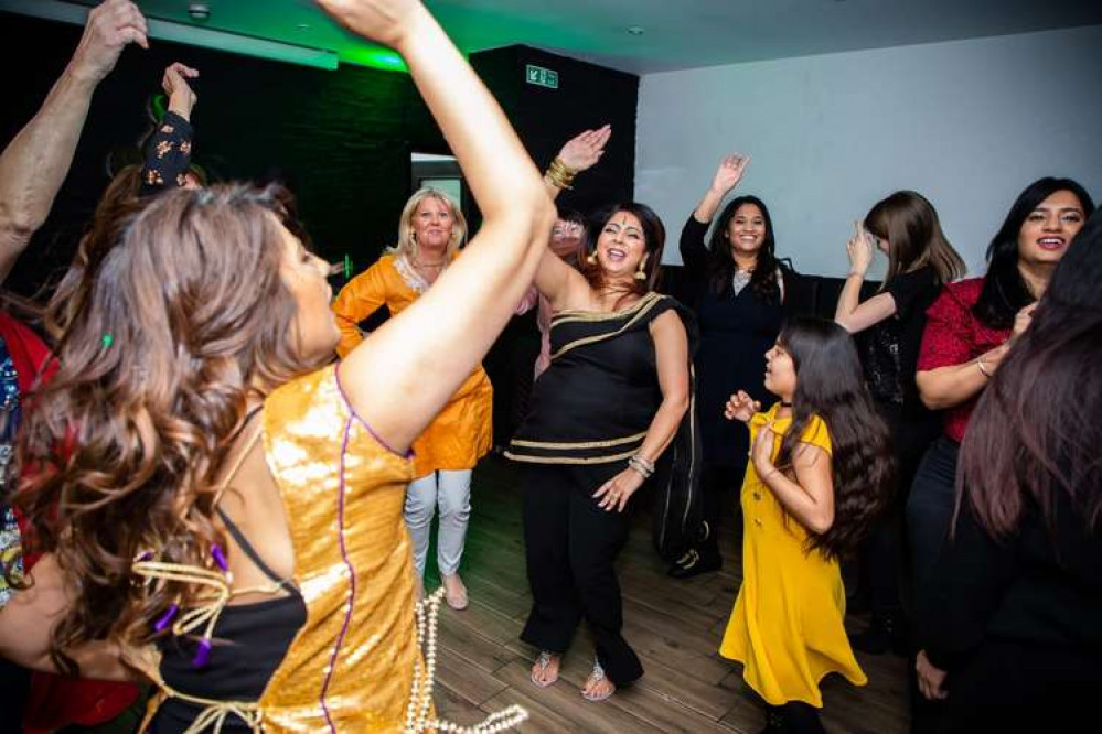 Bollywood dancing for the other 50s. (Image: Gunnersbury Estate (2026))