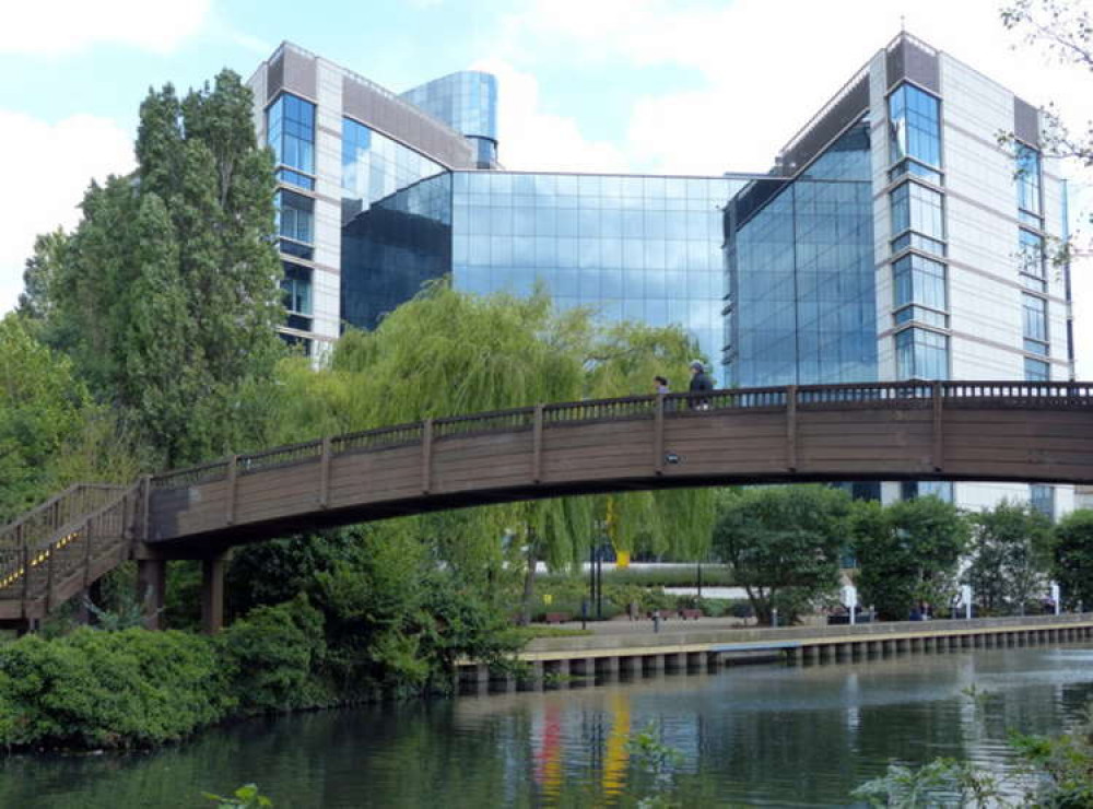 The footbridge crossing the Grand Union Canal into Boston Manor Park was closed last year (Image: Mat Fascione)