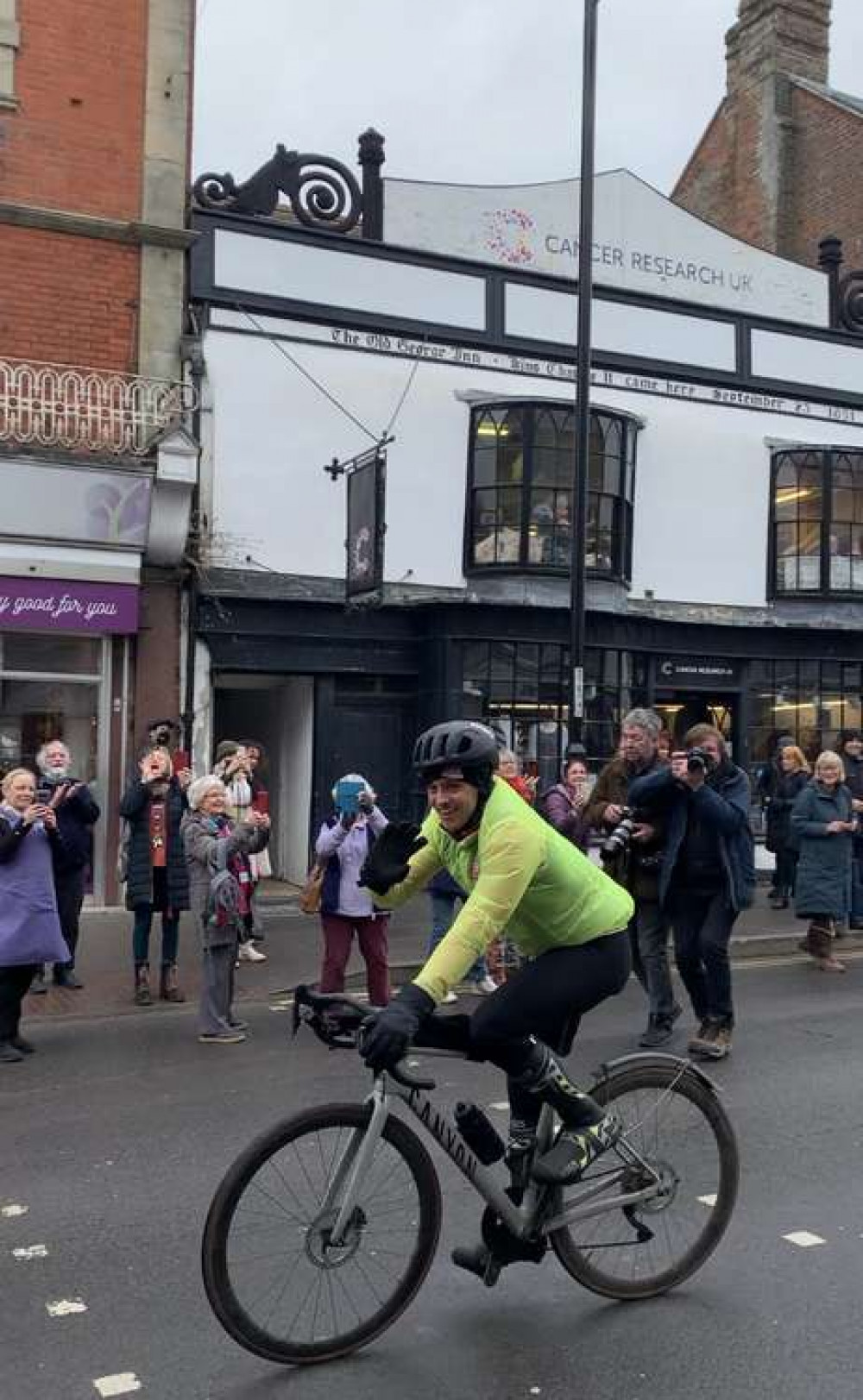 Tom Daley comes to Bridport! The Olympian cycled through town as part of his epic endurance challenge