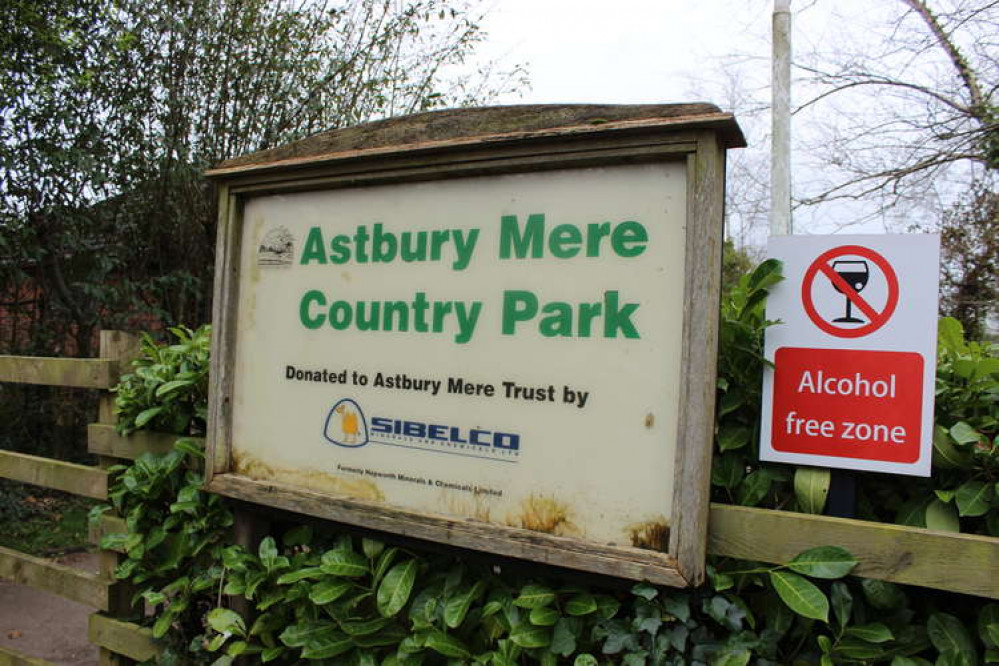 Astbury Mere is located on Sandy Ln, Congleton CW12 4FP.