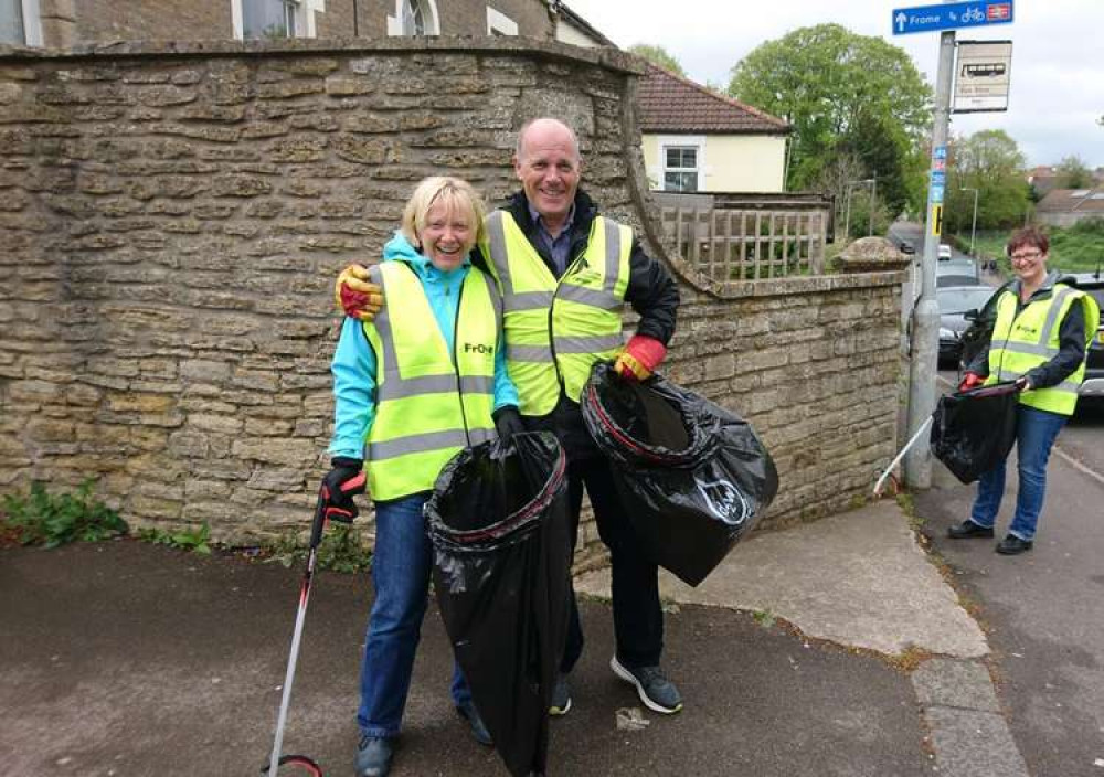 Cllrs Hills, Ackroyd and Boyle litter picking