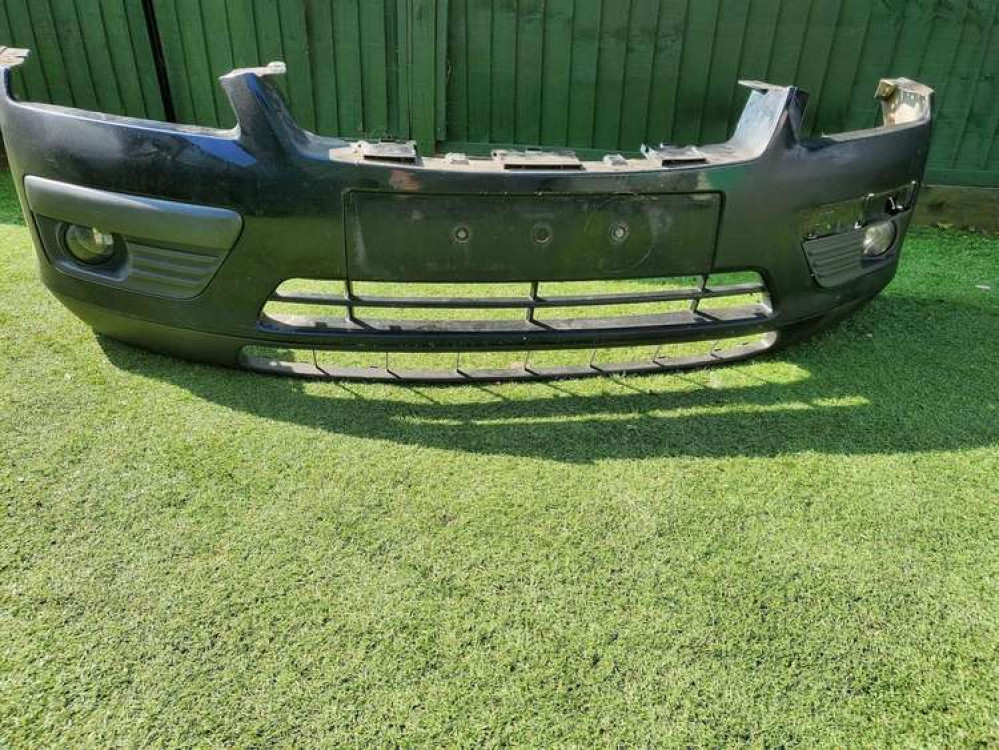 Front bumper for a Ford Focus