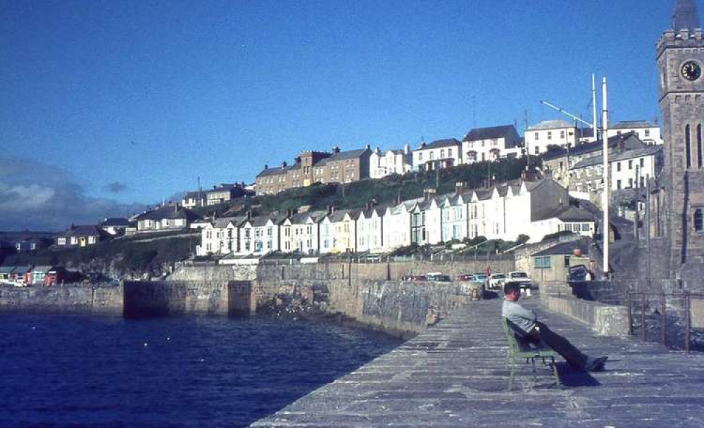 Colour slides of 1973 Porthleven. Shared by Hans Peters.