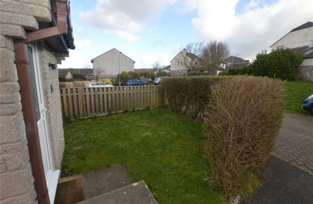 Enclosed garden out the front of the property. Shared by Bradleys Estate Agents Helston.