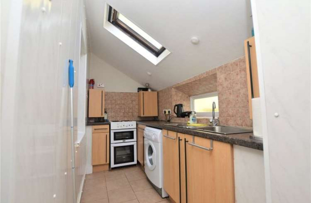 A fantastic opportunity to purchase this two bed property in Porthleven.