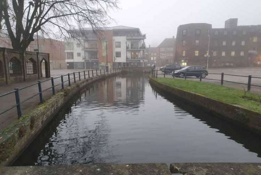 Hitchin's River Hiz set to get its annual clean. PICTURE: Hitchin's River Hiz. CREDIT: @HitchinNubNews