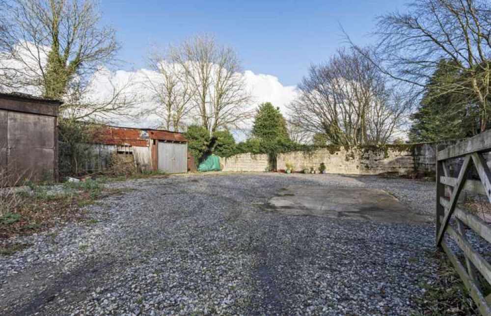 Outdoor parking space (Bradleys Honiton)