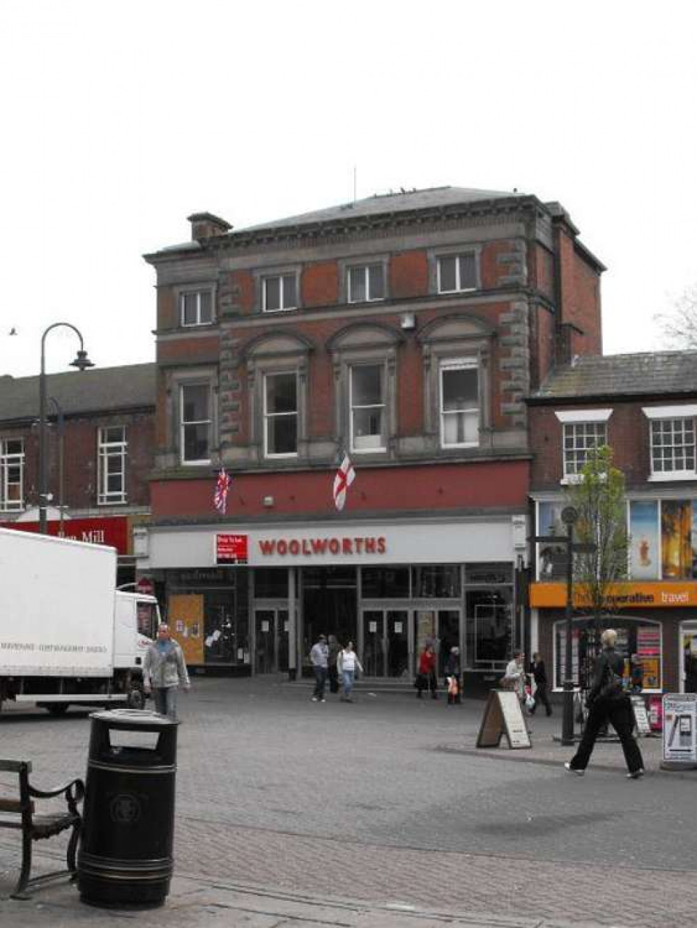 Market Place shows the closed Woolworths photo from 2010.