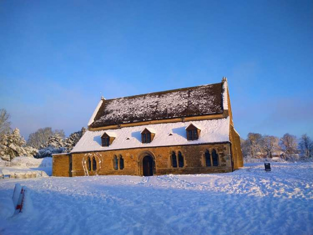 Oakham castle in the snow