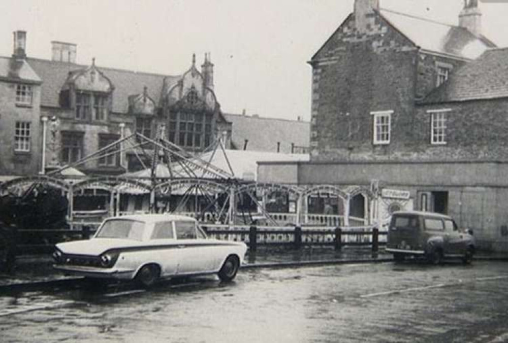 An old photo of the Fair from the 1960s (image courtesy of Photos & Memories of Uppingham, Oakham and Rutland on Facebook)