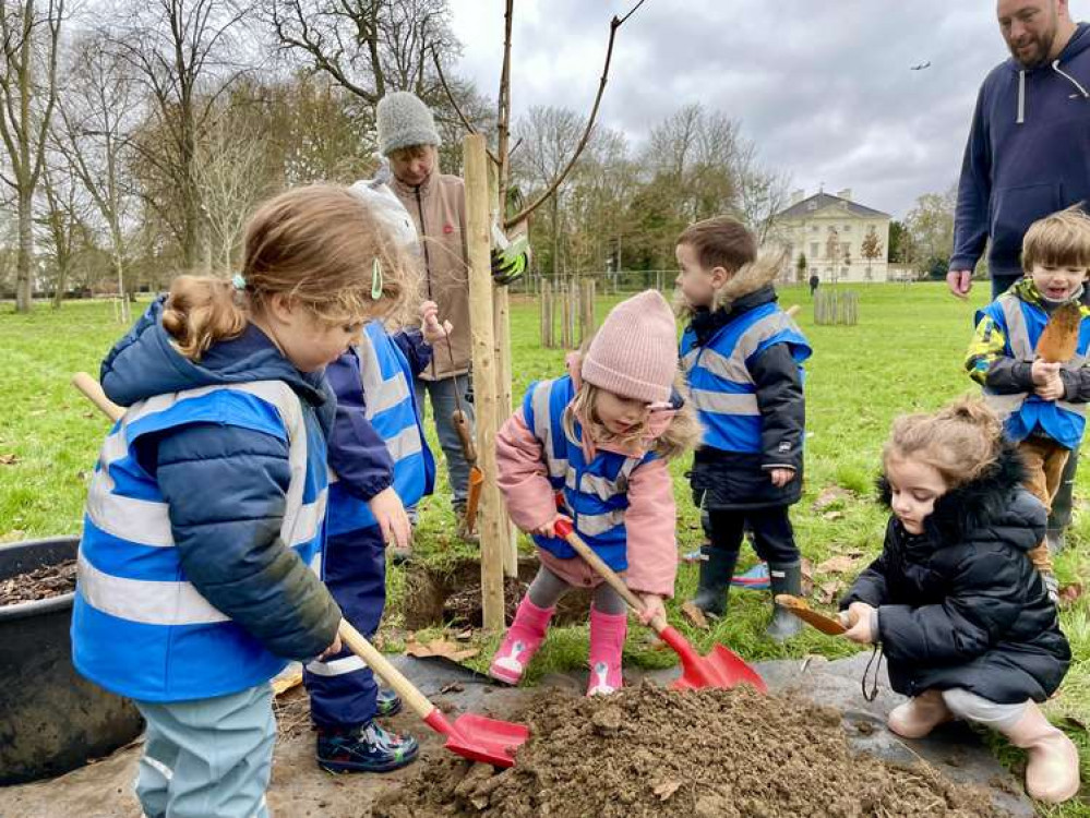 English Heritage celebrates Queen Elizabeth II's Platinum Jubilee with commemorative tree planting at Marble Hill in Twickenham, supported by the local community. English Heritage celebrates Queen Elizabeth II's Platinum Jubilee with commemorative tree planting at Marble Hill in Twickenham, supported by the local community.
