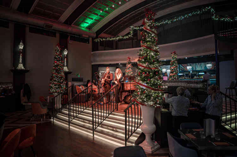 Pillars Bar and Grill Christmas credit Dan Russell Photography Pillars Bar and Grill Christmas credit Dan Russell Photography