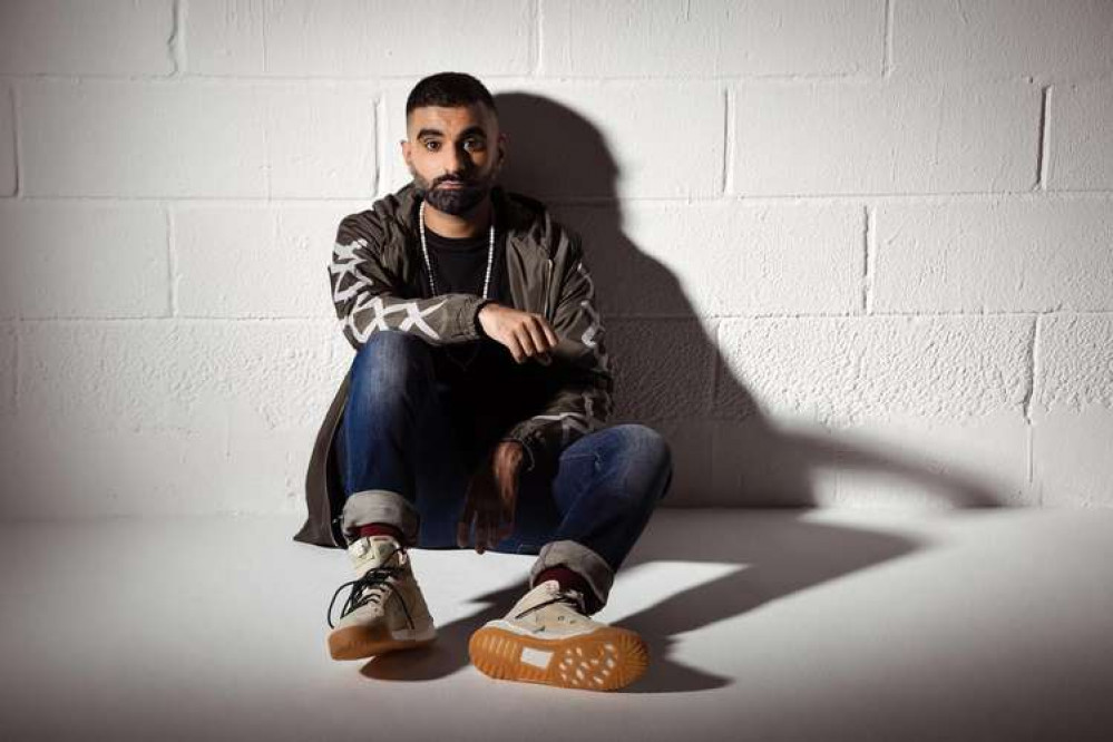 Catch legendary comedian Tez Ilyas at Sandbach Rugby Club