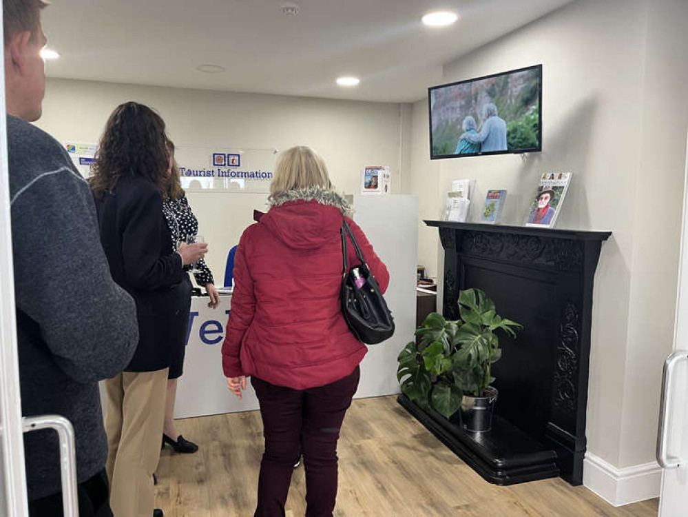 Guests watch the video showing off the best of Seaton