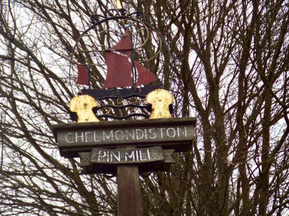 Chelmondiston