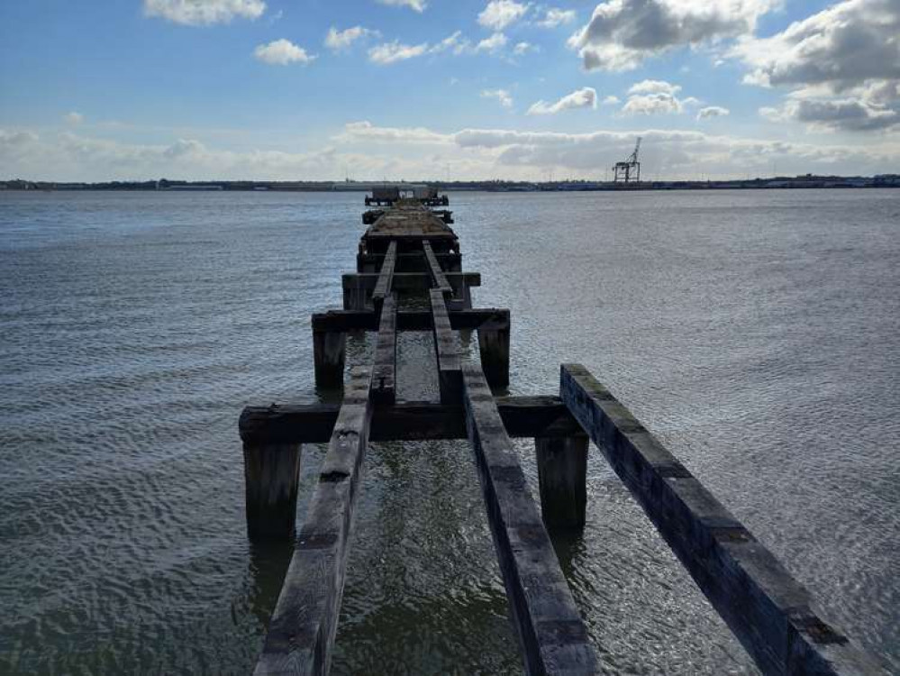 Bristol pier Shotley planks