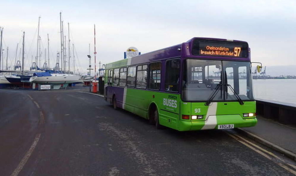 Poor bus service on peninsula won't get better after Tories reject funding bid (Picture credit: Peninsula Nub News)