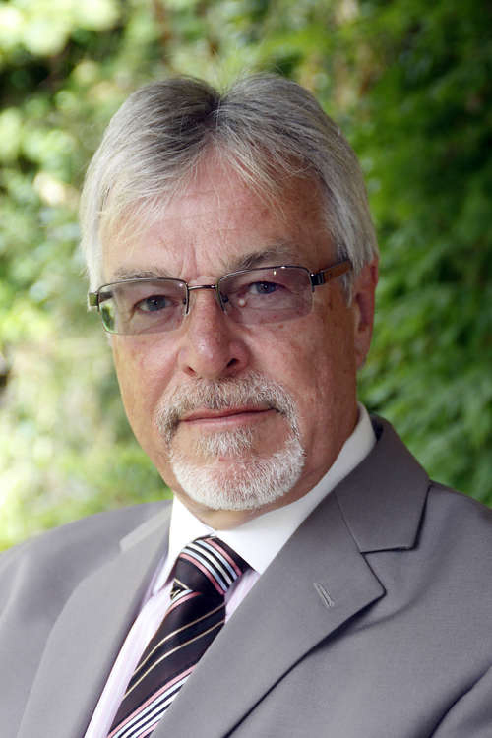 Cllr Dave Busby resigns from Babergh cabinet