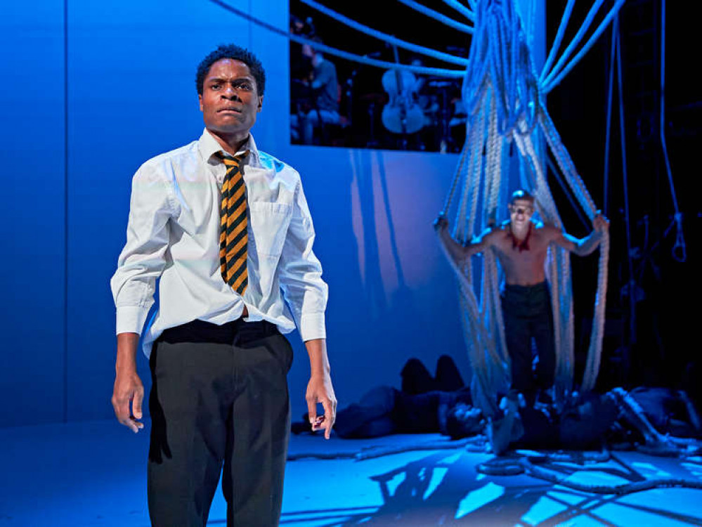 Ammar Duffus (left) and Keith Gilmore (right) in the 2020 touring production (Credit: Manuel Harlan)