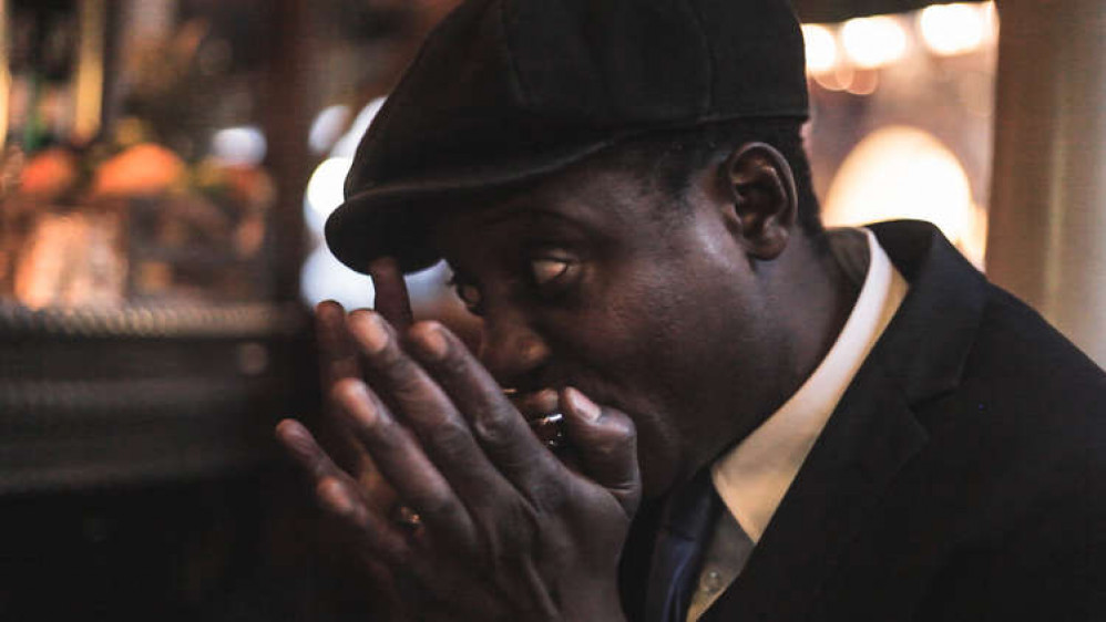 The best blues harmonica player in the UK, Errol Linton, brings his blues/reggae groove to Twickenham.