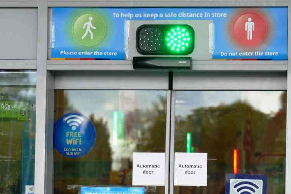 Green for go: New sensor lights control the flow of customers